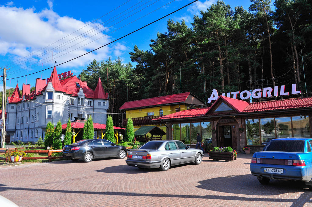 Oazis-M Hotel Babin Bagian luar foto