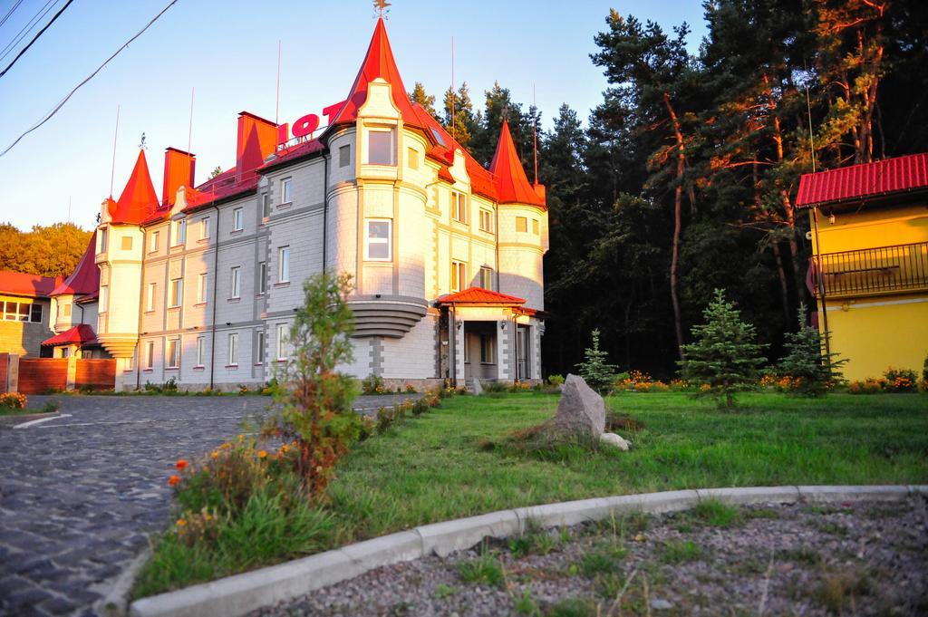 Oazis-M Hotel Babin Bagian luar foto