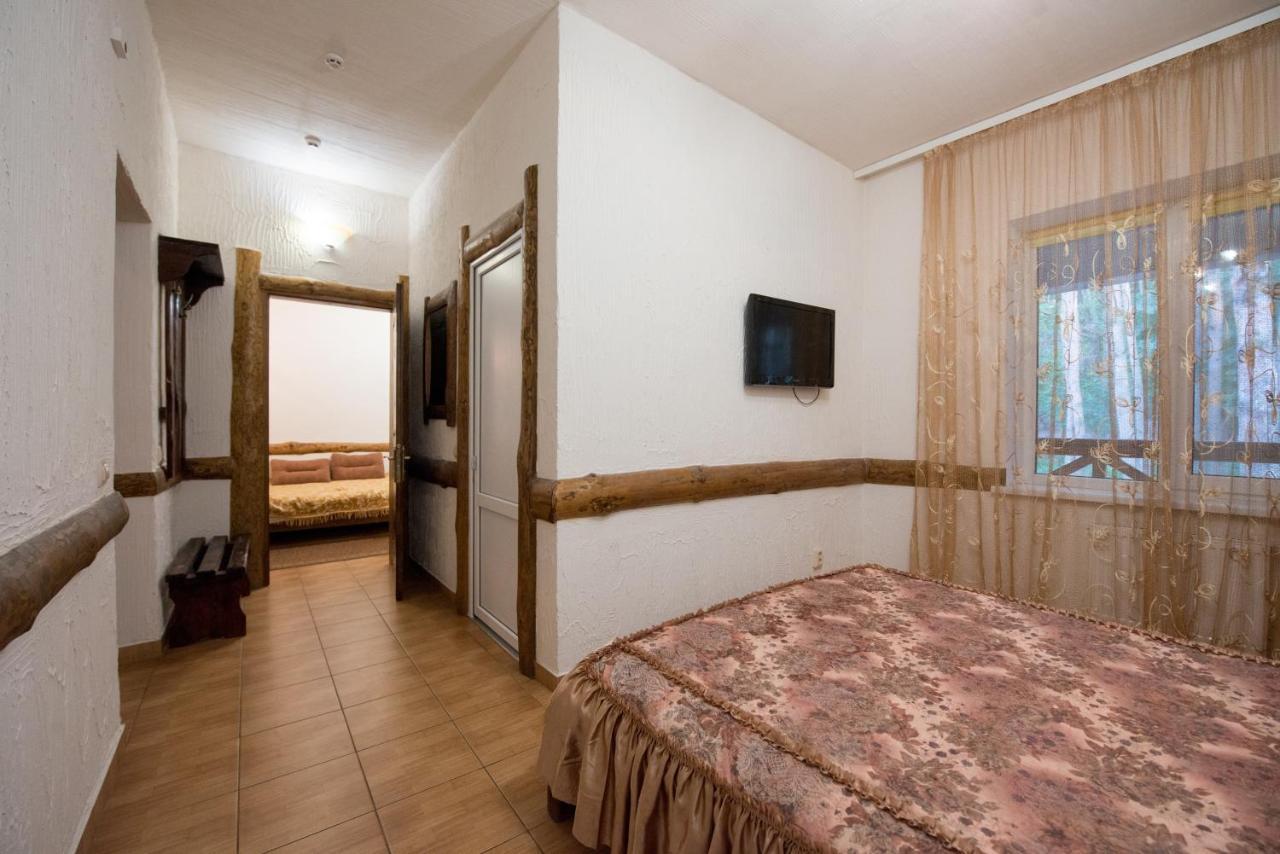 Oazis-M Hotel Babin Bagian luar foto